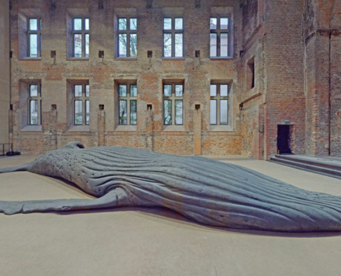 Abbildung von Gil Shachar. The Cast Whale Projekt. St. Elisabeth-Kirche, Berlin 2021