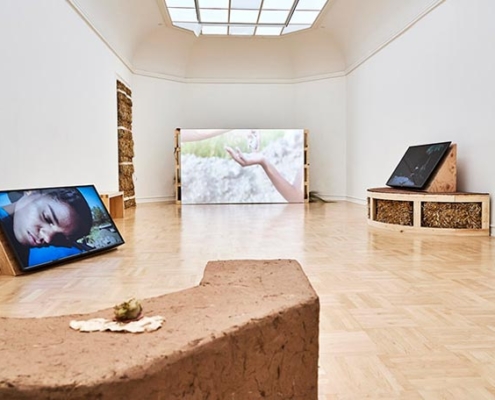 Abbildung von Eve Tagny. The Carries. 2023. Installationsansicht Henry Art Gallery