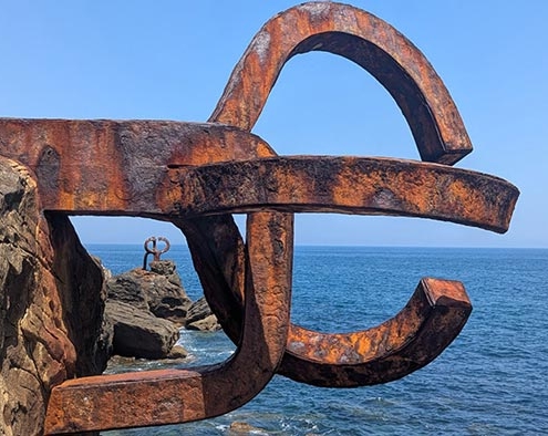 08.11.25–18.01.26<br>LÜDINGHAUSEN | Museum Burg Vischering: Eduardo Chillida auf Papier Abbildung von Eduardo Chillida. Peine del Viento