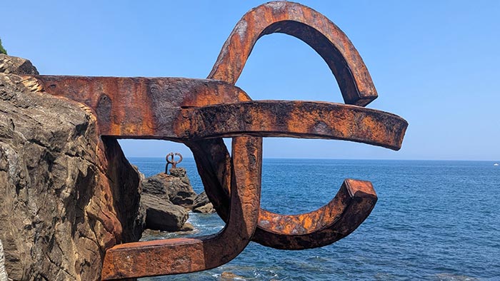 Abbildung von Eduardo Chillida. Peine del Viento