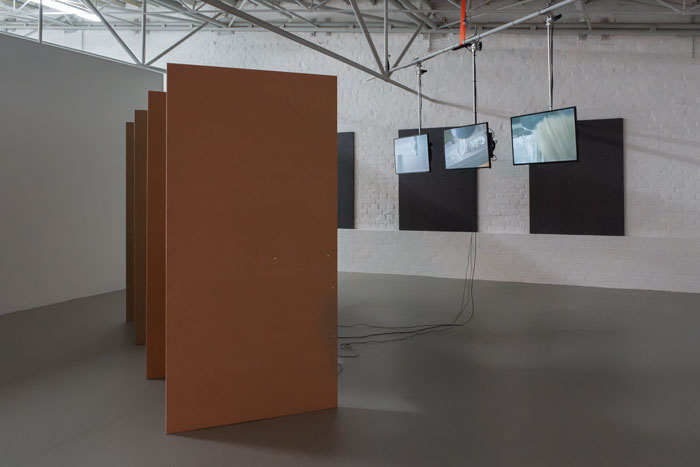 15.04.–24.05.26<br>Kunsthalle Münster: Förderpreis zeigt 13 junge Positionen Abbildung von Anton Schmutzler. A glossy object. 2026