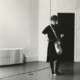 Abbildung von Julia Heyward performt „This Is My Blue Period“. 1977. Artists Space/New York