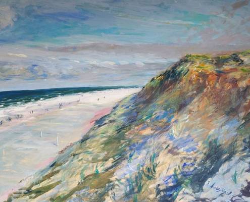 Daniel Anczykowski. Am Kliff, Sylt. 2020 Küstenlandschaft „Am Kliff, Sylt“ von Daniel Anczykowski mit Strand, Meer und bewachsenem Kliff unter weitem Himmel